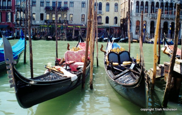 'Gondolers Venice'
